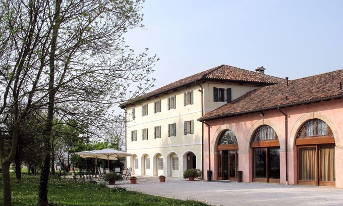 Fossalta Maggiore Appartement | Cosy apartment for 4 people with A/C, WIFI, TV, terrace, pets allowed and parking