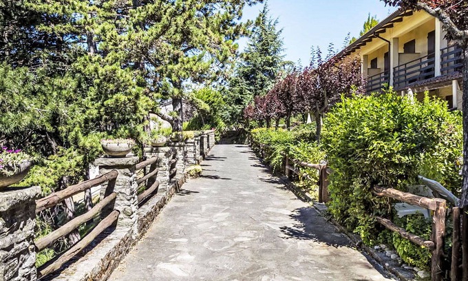 Palazzuolo sul Senio Appartement | Bel appartement pour 4 personnes avec WIFI, piscine, TV, patio, animaux admis et vue panoramique
