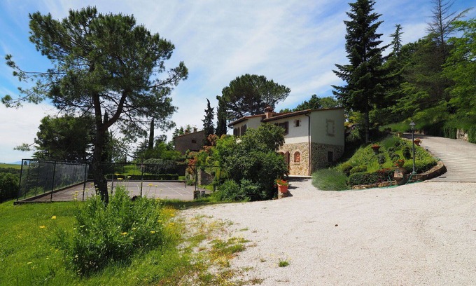 San Gimignano Appartement | Confortable appartement avec piscine, WIFI, vue panoramique et parking, près de San Gimignano