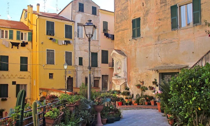 Costa dʼOneglia Appartement | Joli appartement pour 6 personnes avec WIFI, climatisation, TV, balcon, animaux admis et parking