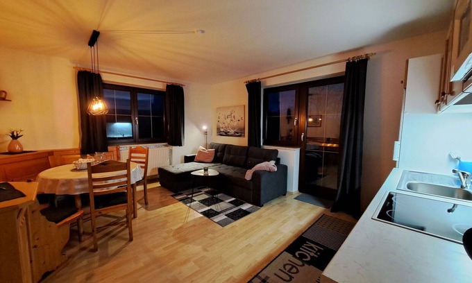 Fieberbrunn Appartement | Confortable appartement pour 3 personnes avec WIFI, TV, balcon et parking