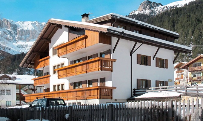 Mazzin Appartement | Bel appartement pour 8 personnes avec WIFI, TV, balcon, animaux admis et parking