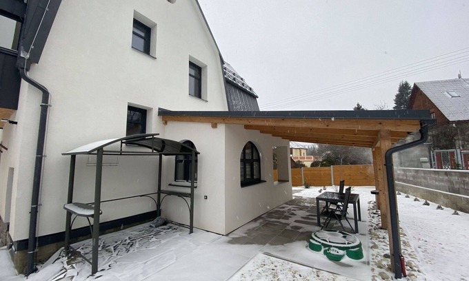 Velke Losiny Villa | Joli appartement dans une maison de vacances pour 6 personnes avec WIFI, TV, terrasse et parking