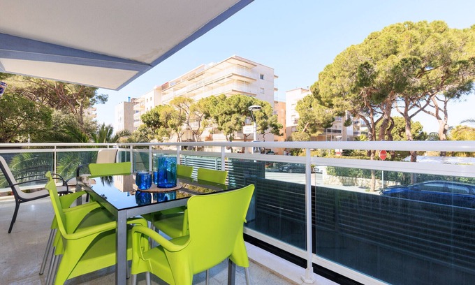 Salou City Centre Appartement | Appartement centre-ville · Plage 100m · Piscine UHC LA CUMBRE 055