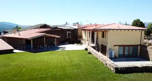 Viana do Bolo Appartement | Cosy Apartment with Mountain View in Mourisca - 65 sqm