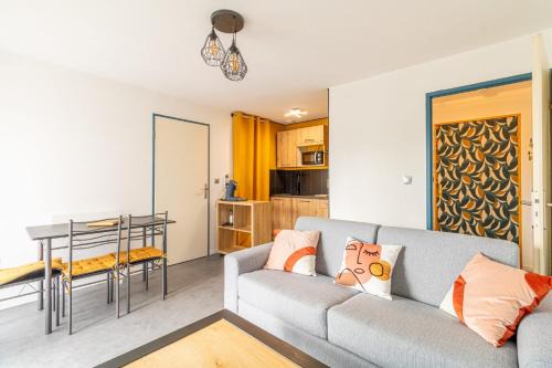 Lalande-Grand Selve Appartement | Cosy apartment with pool