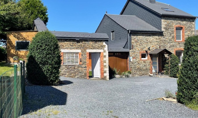 Paliseul Maison | Ferme rénovée avec sauna, bain à bulles et 5 chambres près de Bouillon