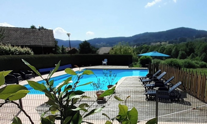 Le Syndicat Chalet De Ski | Chalet cosy avec vue imprenable sur l'étang et la vallée dans les Vosges