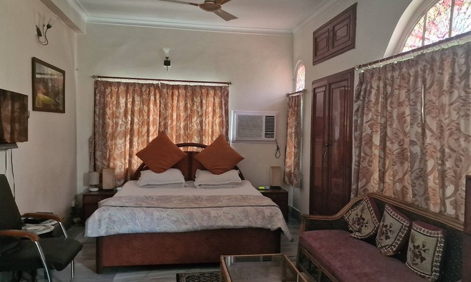 Raja Bazar Appartement | Cosy Comfortable safe stay at affordable price in Kolkata #1