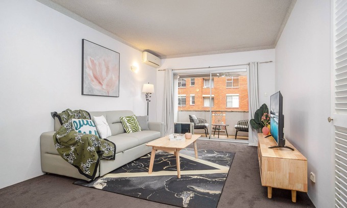 Burwood Copropriété | Cosy & Convenient Place with Free Parking in Inner West Area