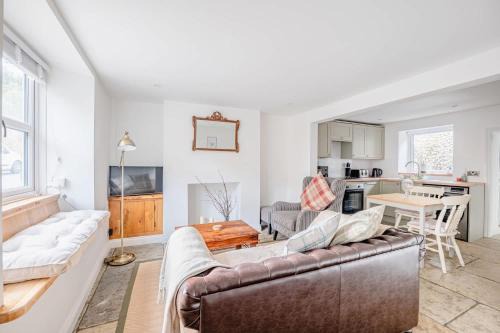 Crewkerne Maison | Cosy Cottage in Crewkerne Free on Street Parking