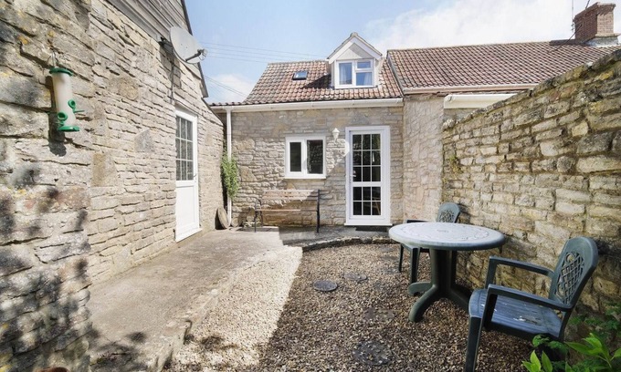 Kingsdon Maison | Cosy Cottage in Idyllic Village, Private Parking