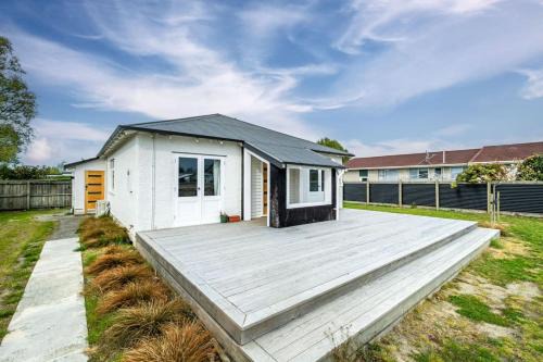 Methven Maison | Cosy Cottage on Allen St