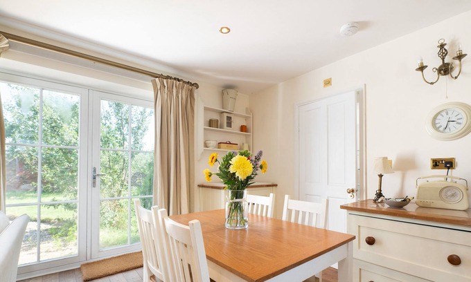 Watlington Maison | Cosy Countryside Annexe I Pass The Keys