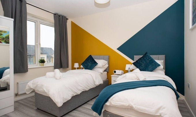 Gravesend Maison | Cosy entire home|Free Parking|Contractors