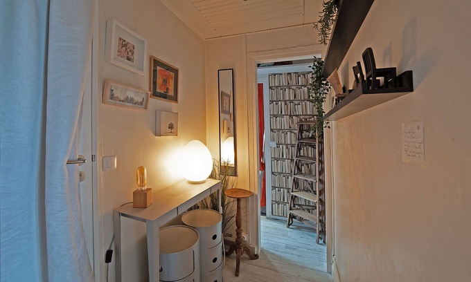 Auteuil Appartement | Cosy Flat in West With View on Eiffel Tower