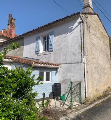 Brettes Maison | Cosy French retreat in Brettes