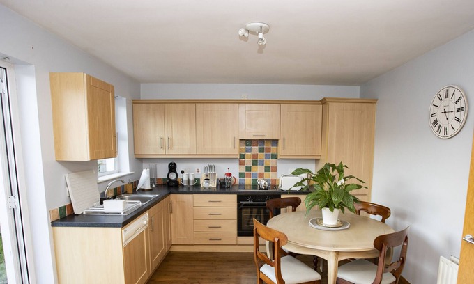 Ballybogy Maison | Cosy Home on the Causeway Coast. 5 Minutes to the sea.