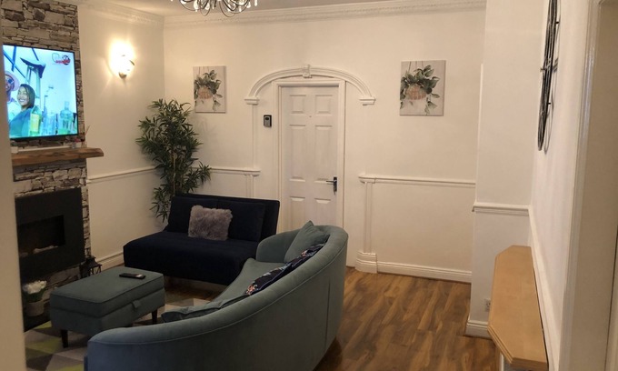 Failsworth Maison | Cosy house with easy access to public transport