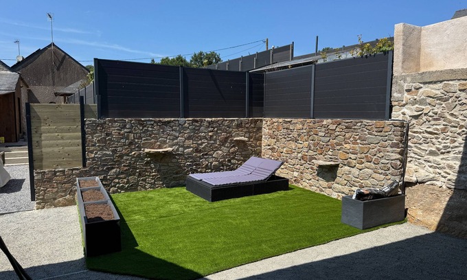 Savenay Maison | Cosy house with private garden and warm decor