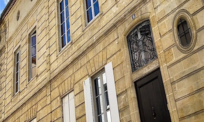 Libourne Copropriété | LOFT Cosy au cœur de la Bastide proche St-Emilion