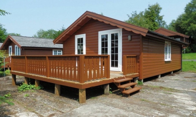 Bronaber Cabine | Cozy Norwegian log cabin in Snowdonia on Trawsfynydd Holiday Village