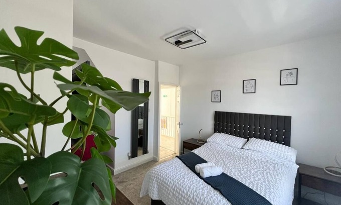 Bispham Maison | Cosy Modern Family Get-Away