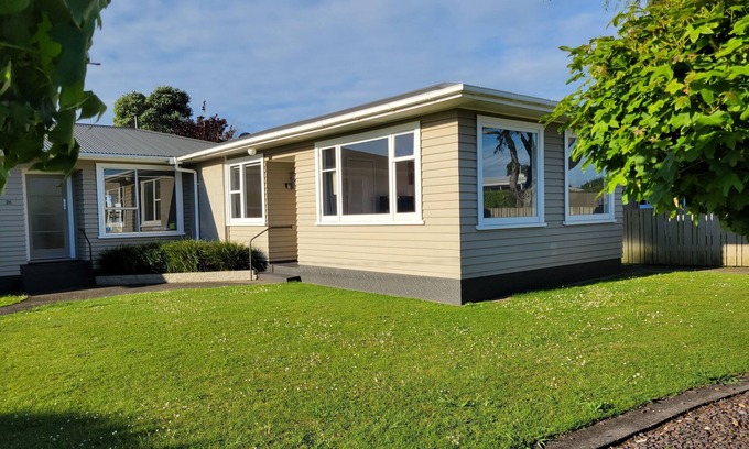New Plymouth Maison | Cosy one bedroom house on quiet cul-de-sac