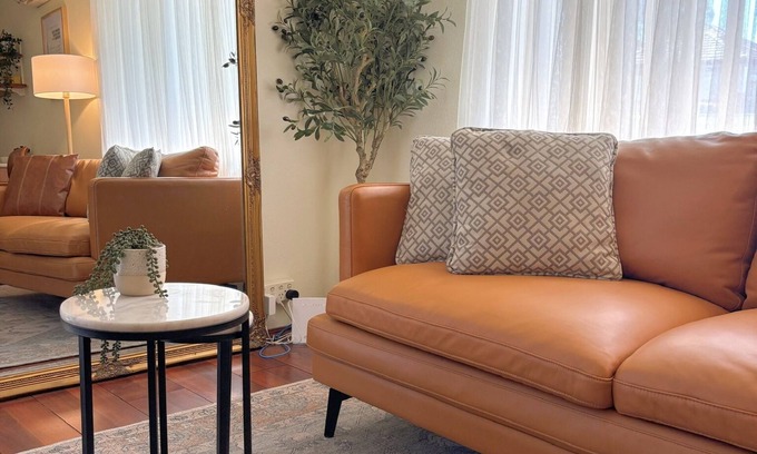 East Victoria Park Appartement | Cosy & Private, Walk to East Vic Park