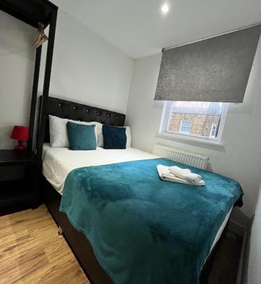 Euston Maison | Cosy Private Bedrooms in Euston London