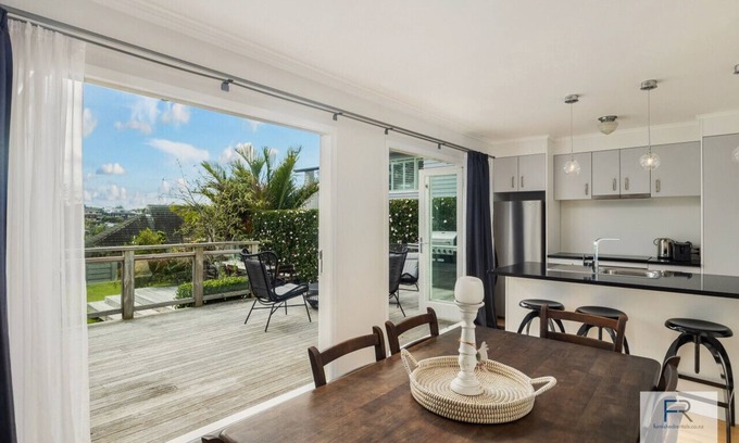 Rothesay Bay Maison | Cosy retreat in Rothesay Bay