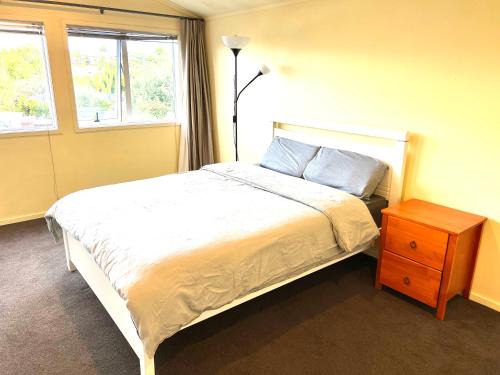 Mairangi Bay Maison | Cosy Retreat Near Mairangi Bay