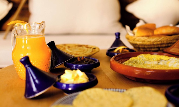 Zaouia Sidi Rhalem Lit Et Petit-Déjeuner | Cosy Riad Guest house with Plunge pool and a view of the Atlas mountain