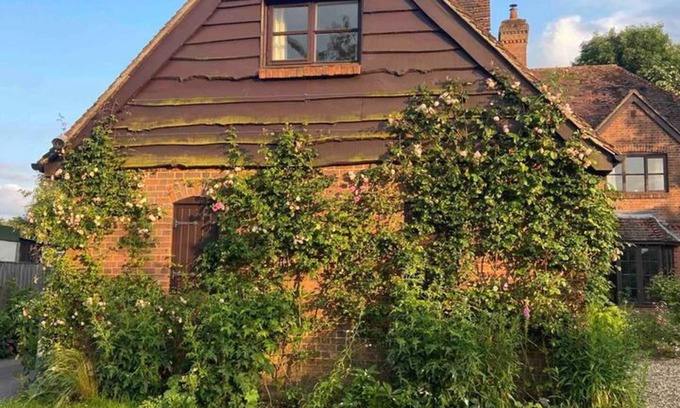 Bottlesford Maison | Stylish Getaway in the Heart of the Pewsey Vale