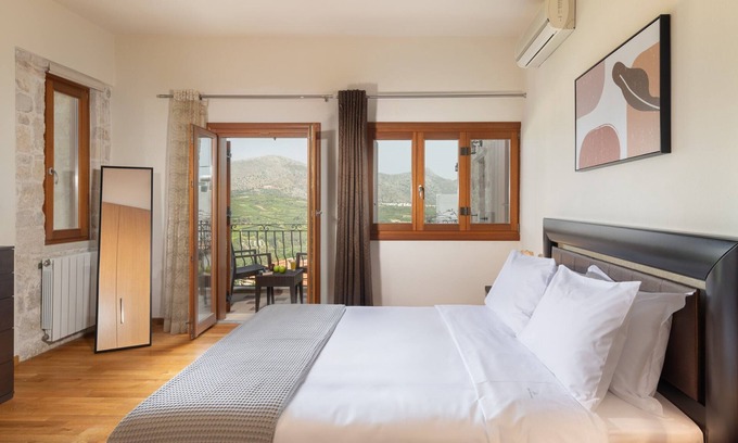Malevizi Villa | Cosy stone Villa with breathtaking Mountain View . Nature & eco Friendly !