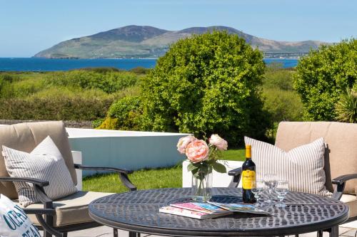 Beenbane Maison | Cosy two bedroom cottage in Waterville with sea views