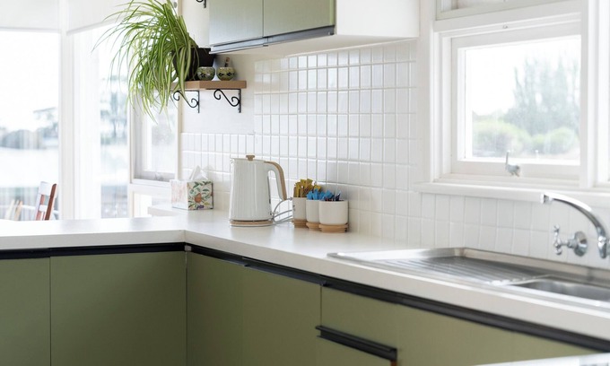 Ulverstone Appartement | Cosy Ulverstone Getaway with Parking