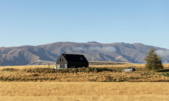 Ben Ohau Cabine | Cosy Wilderness Retreat in the Southern Alps