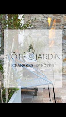 Sainte-Suzanne-and-Chammes Lit Et Petit-Déjeuner | Coté jardin
