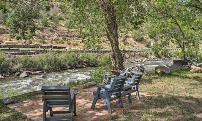 Cotopaxi Maison | Cotopaxi Escape with Game Room on Arkansas River!