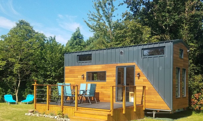 Saint-Christophe-sur-Conde Cottage | INSOLITE : La Tiny House du Lutin Many