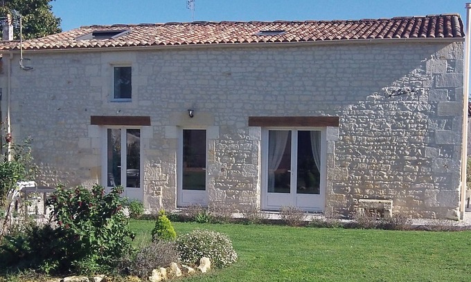 Luchat Maison | Gite 90 m², 3 chambres, piscine. Triangle Saintes / Royan / Oléron