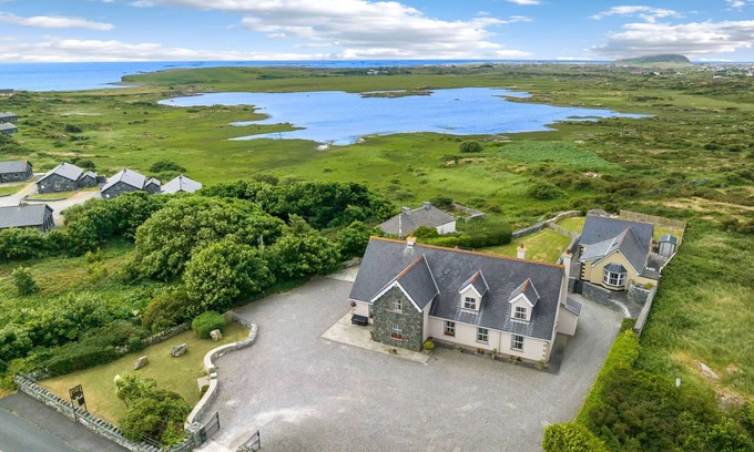 Ballyconneely Cottage | Cottage 206 - Ballyconneely - dort 18 invités dans 8 chambres