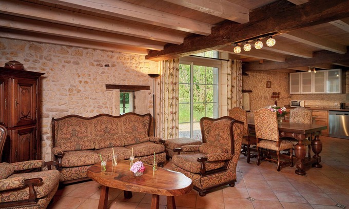 Saint Palais Cottage | Gite 4 étoiles entre vignes et bois, proche de la Gironde