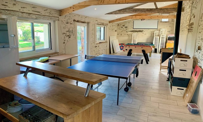 Beaupreau Maison | Gîte 8/ 10 personnes et salle attenante ,40 min du puy du fou