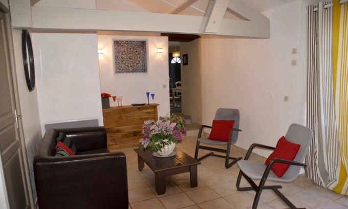 Monflanquin Maison | Gîte 8 – «Les Lavandes» Domaine Le Vignal