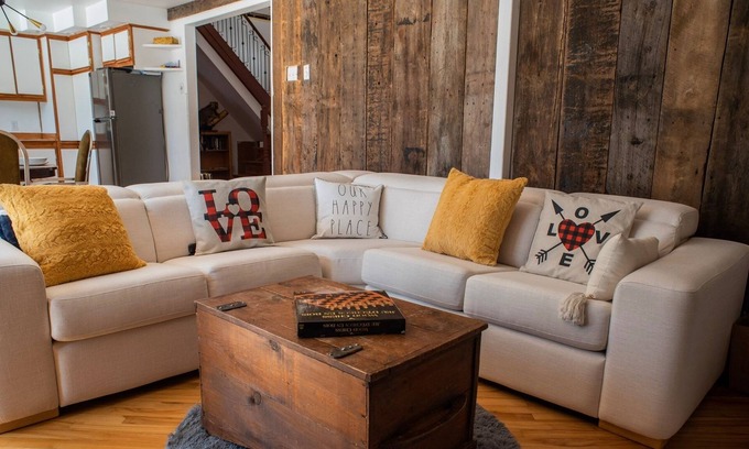 Saint-Calixte Chalet De Ski | Cottage at Lac Desroches