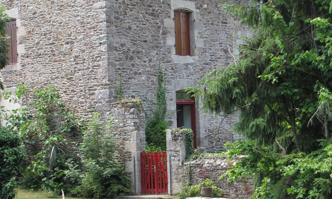Lehon Maison | gite au bord de l'eau