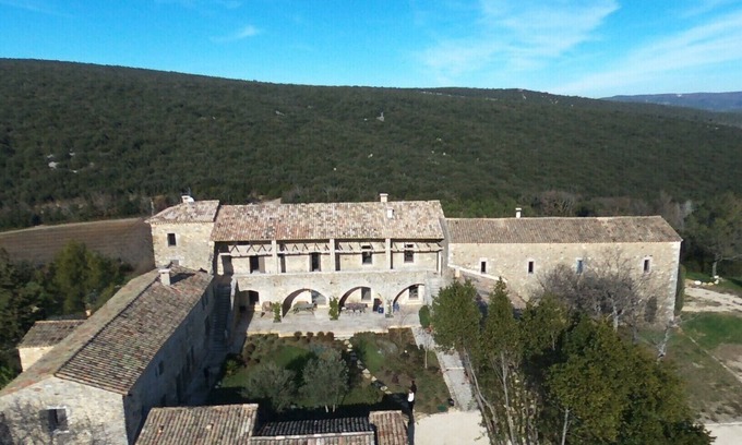 Goudargues Cottage | Gite au sommet de la colline 3 chambres