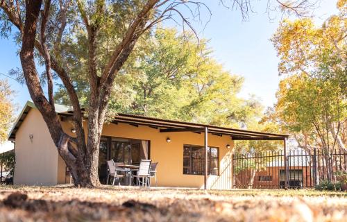 Leeupoort Chalet De Ski | Cottage, BelaBela near Mabula, Zebula & Mabalingwe